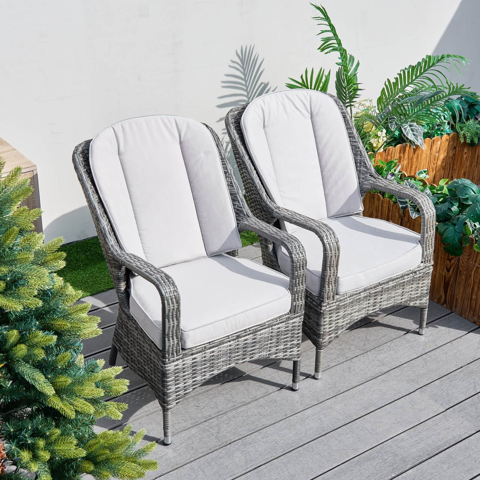 The Perfect Outdoor Dining Chairs - Abrihome