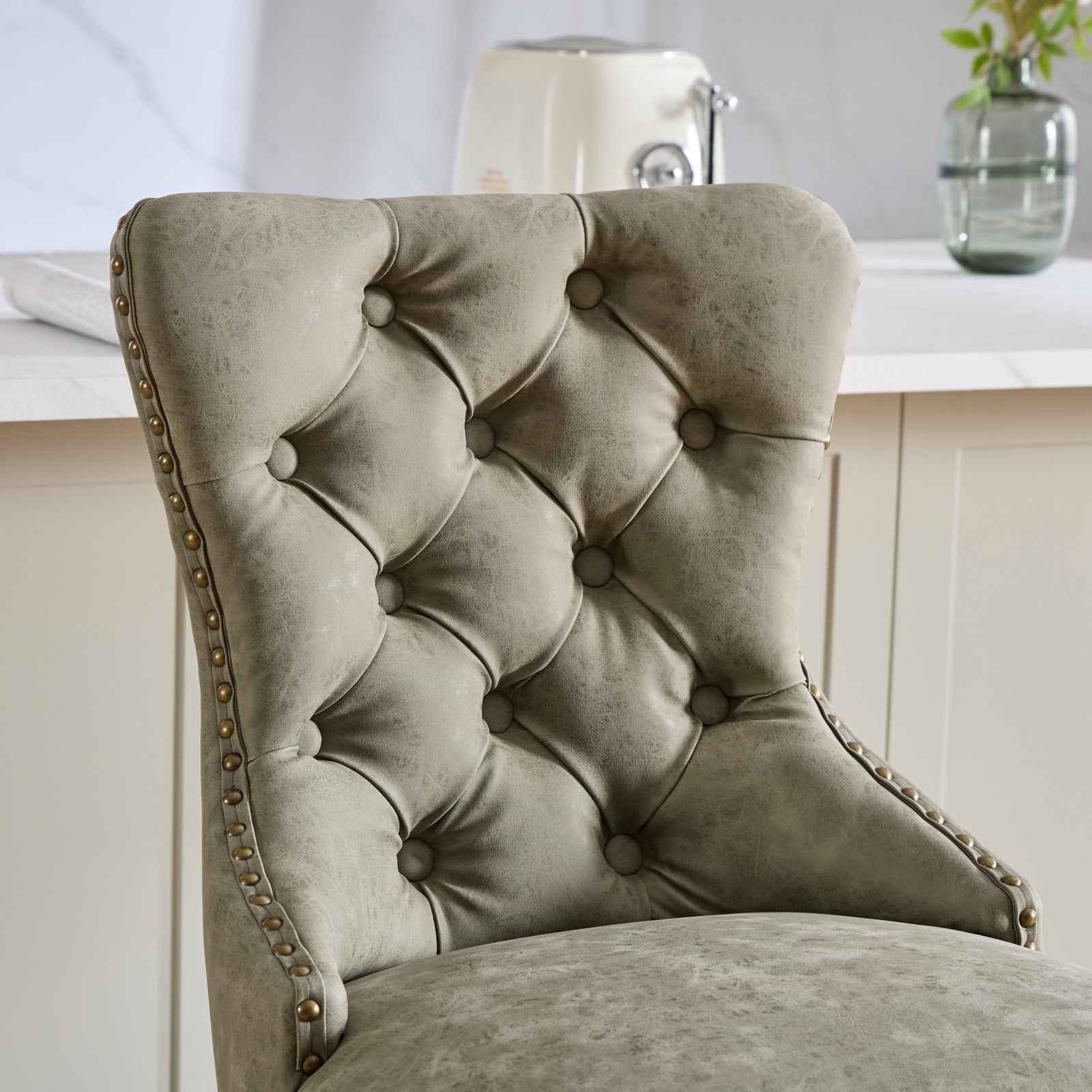 A&A Furniture,Aged and Retro PU Swivel Barstools Adjusatble Seat Height from 26-33 Inch, Modern Bar Stools with Backs Comfortable Tufted for Home Pub and Kitchen Island (Olive Green,Set of 2)