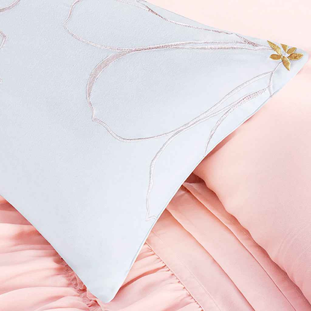 Full/Queen Ruffle Comforter Set