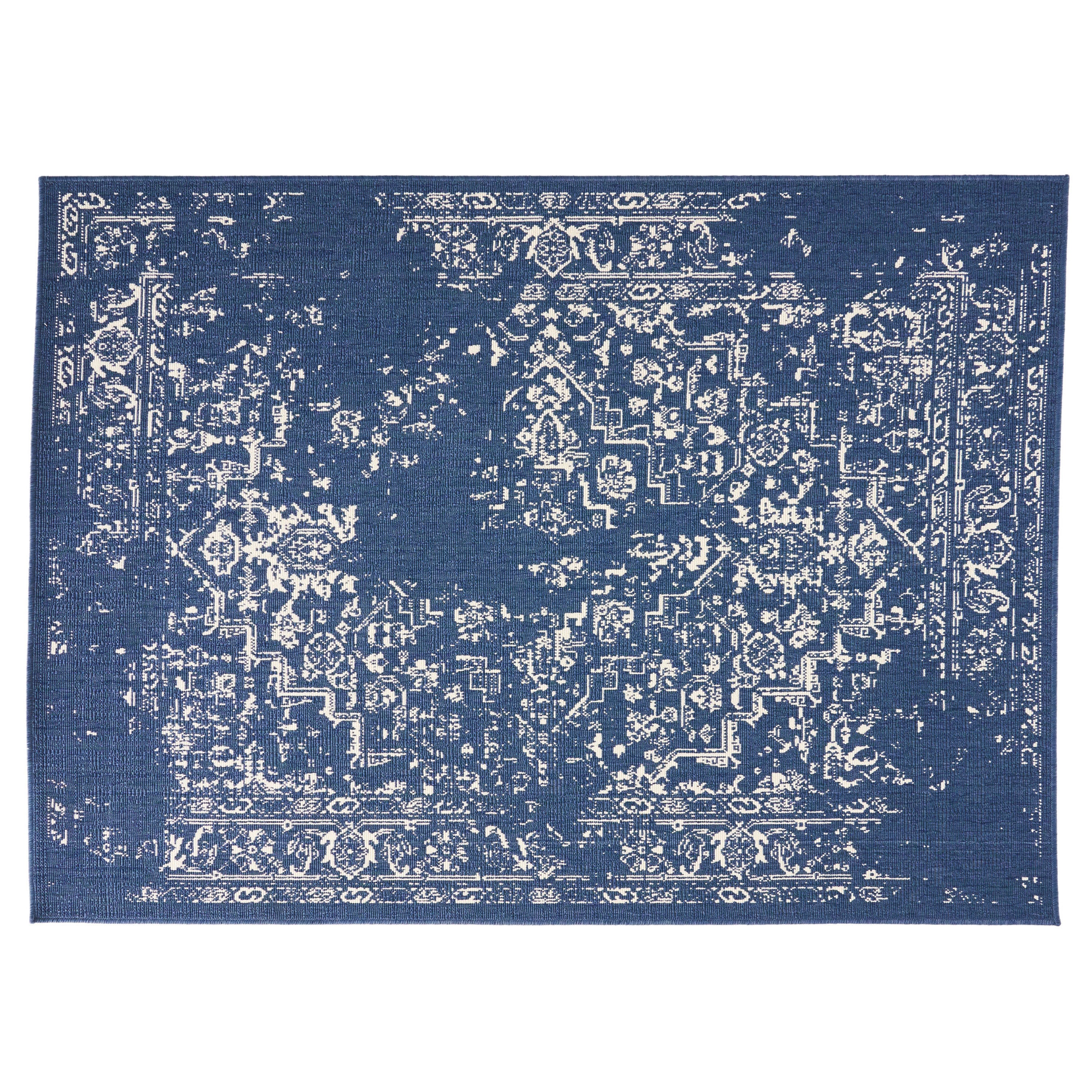 7'x5'3" RUG