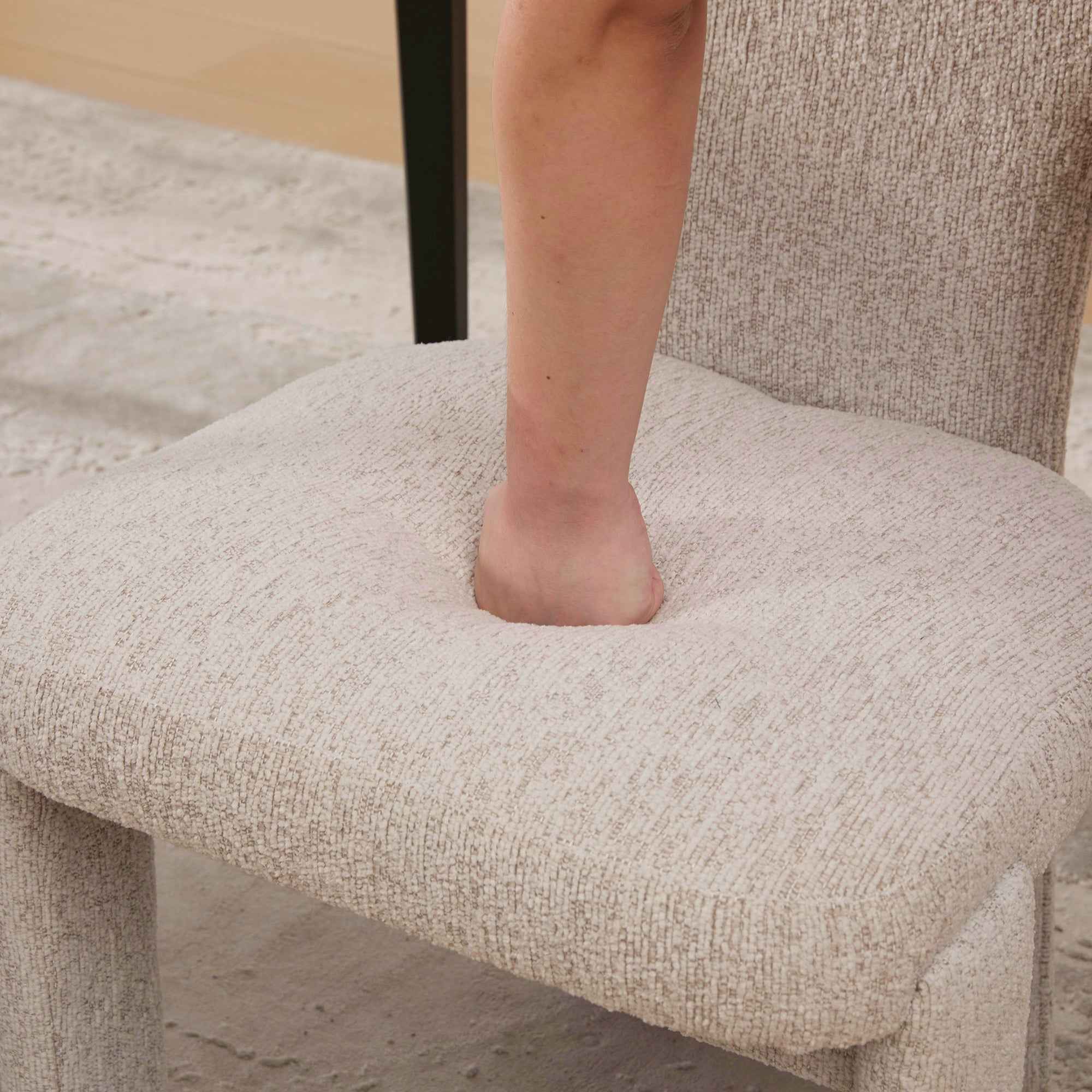 Modern Beige Chenille Dining Chair Set of 2 with Rubberwood Legs, Armless Curved Back Accent Chairs for Living Room Bedroom Restaurant Cafes Dining Room Reception, 22.05' Wide