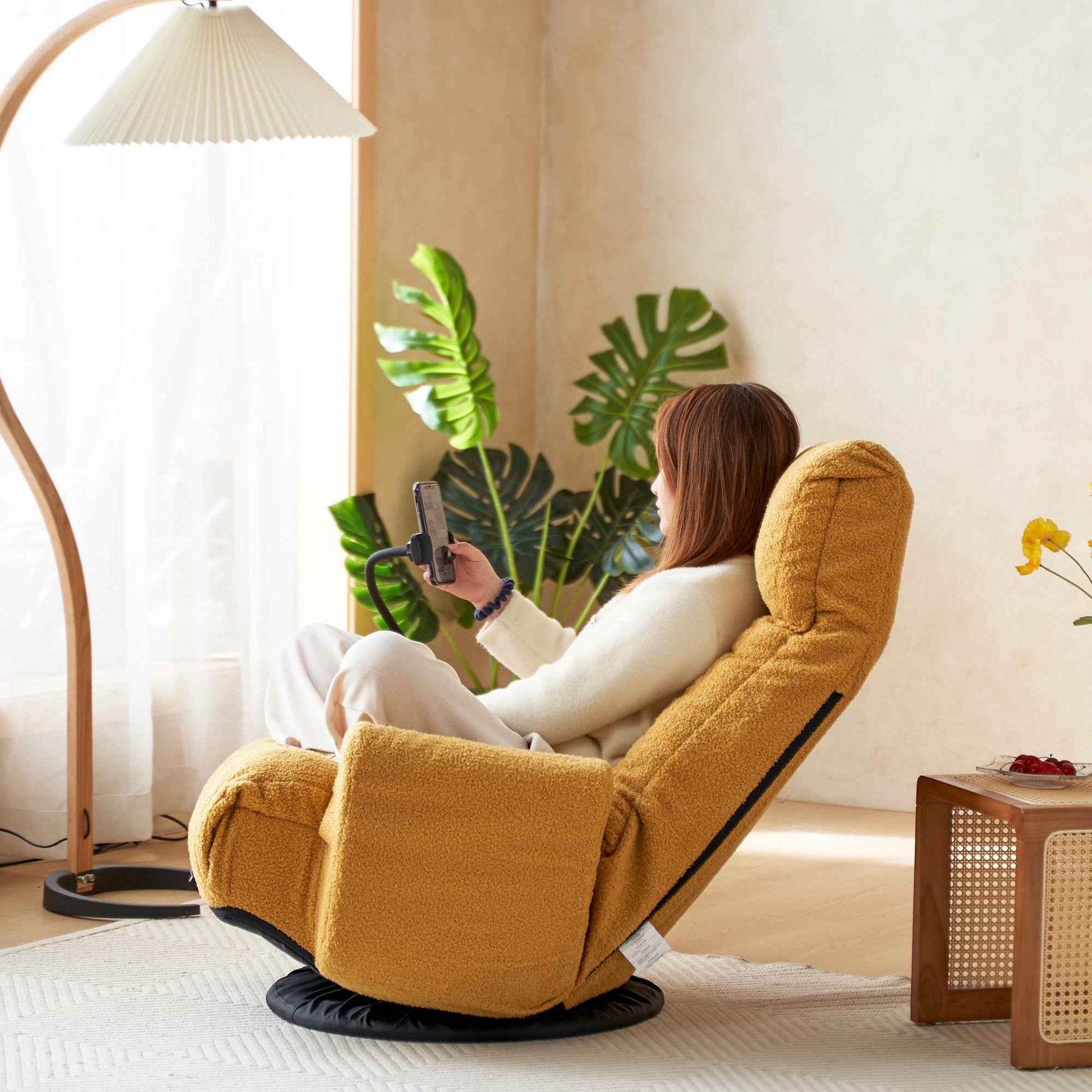 Adjustable Yellow Swivel Lounge Chair with 360-Degree Rotating Seat and Headrest Support, Leisure Chair Deck Chair - Game Chair for Living Room