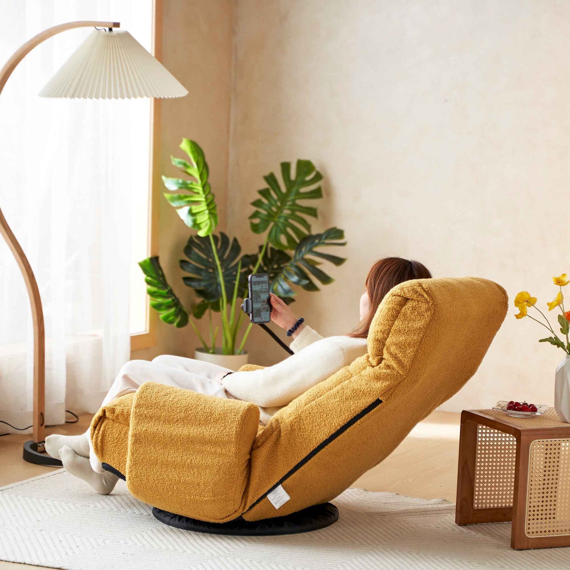 Adjustable Yellow Swivel Lounge Chair with 360-Degree Rotating Seat and Headrest Support, Leisure Chair Deck Chair - Game Chair for Living Room
